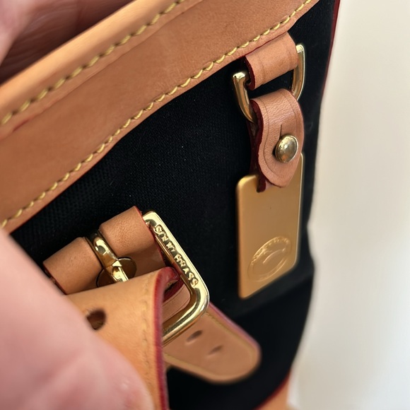 Dooney & Bourke Cabriolet Canvas and Leather Bucket Bag Vintage NWT - Picture 11 of 15